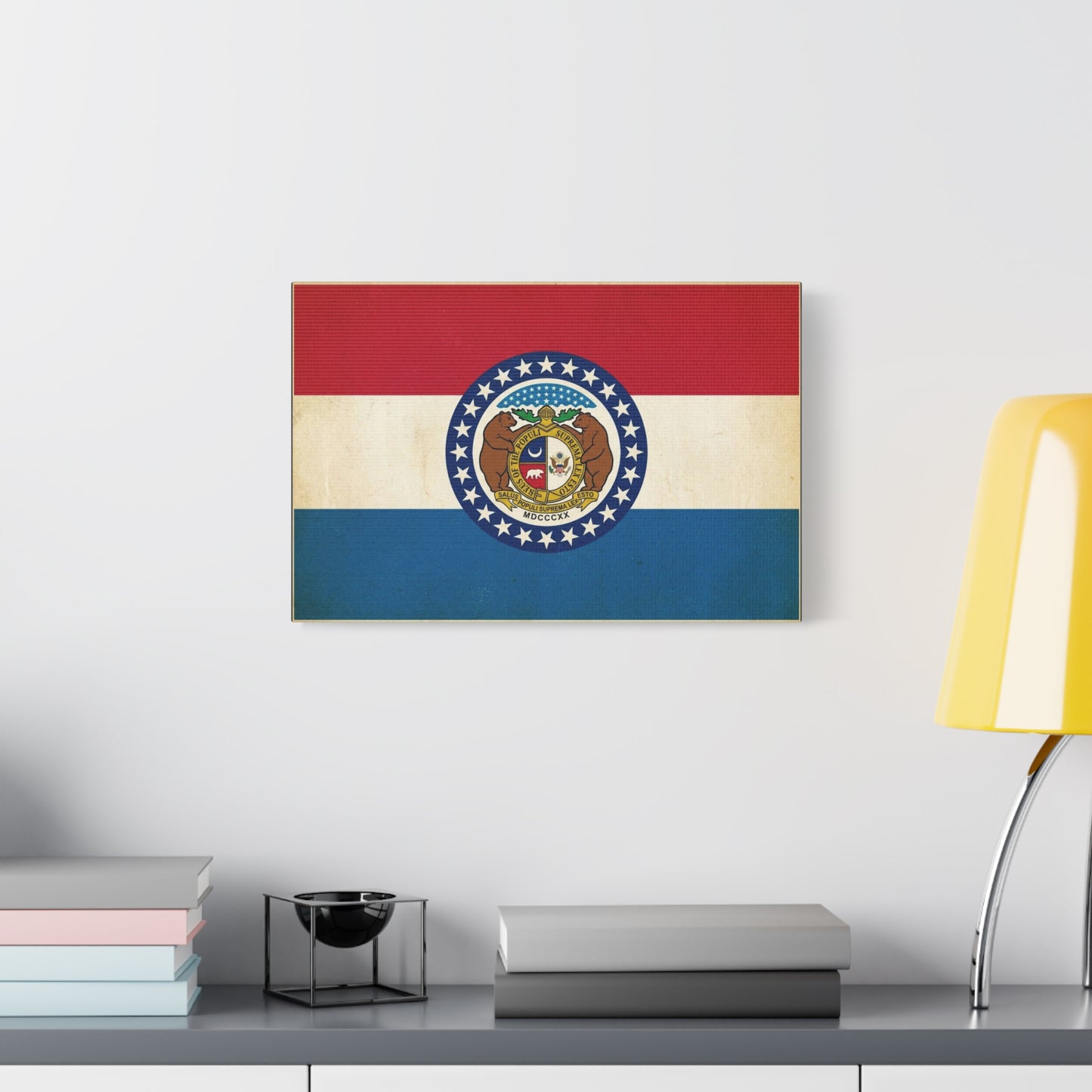 Missouri State Flag Canvas Wall Art - Vintage Red White Blue Bear Seal Print - Patriotic Americana Decor - Living Room Wall Decor, Office Art - Ready to Hang - Bedroom Home Decoration - Ready to Hang