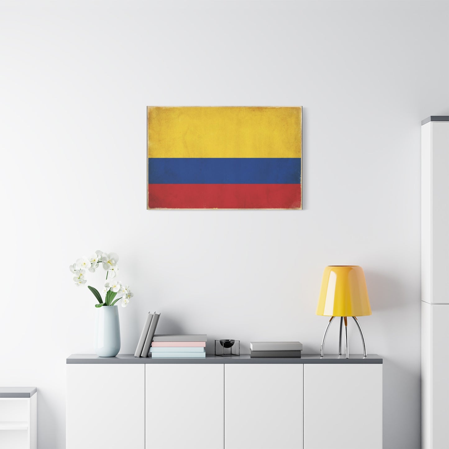 Colombia Flag Canvas Wall Art - Vintage Colombian Flag Print, Patriotic Rustic Decor - Matte Cotton Artwork - Living Room Home Decoration, Office Accent - Living Room Wall Decor - Ready to Hang