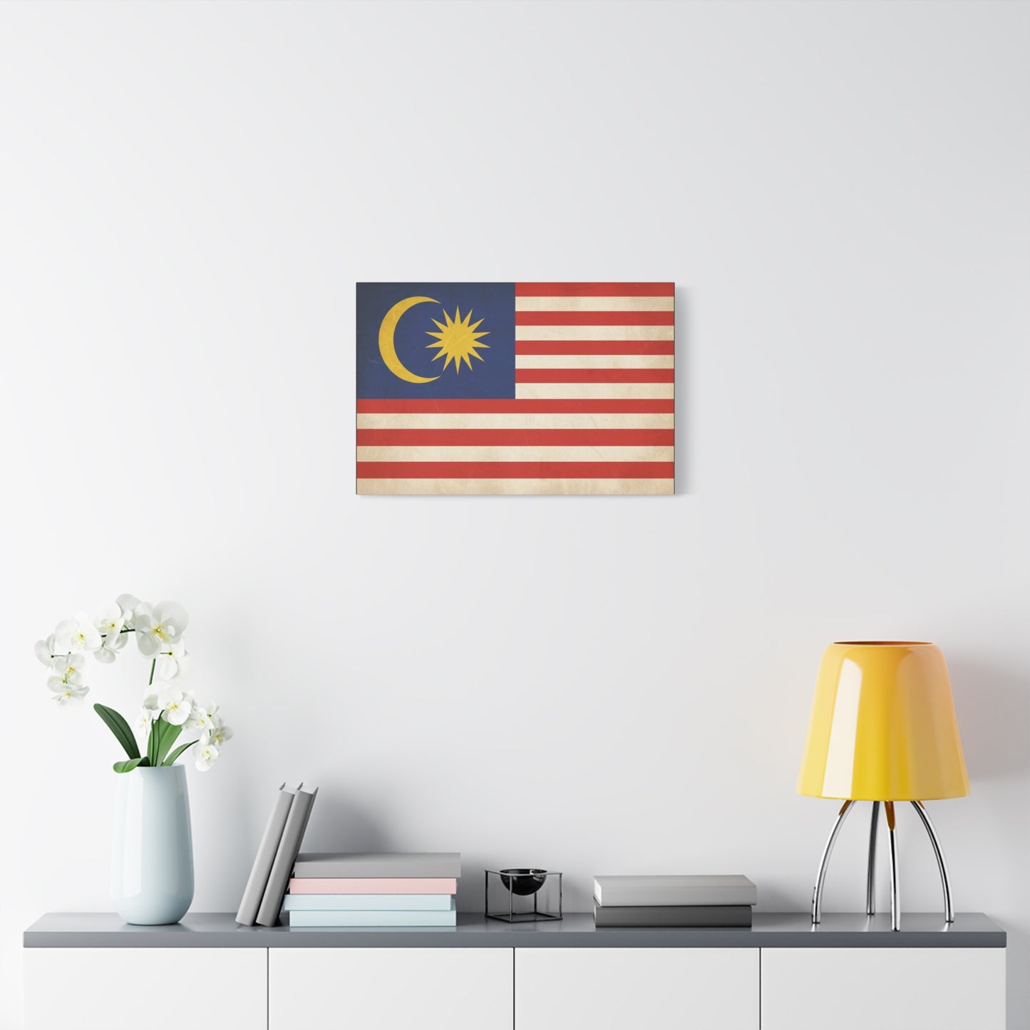 Malaysia Flag Canvas Wall Art - Vintage Malaysian Crescent And 14 Point Star Print - Patriotic Red White Blue Stripes - Cultural Heritage Decor - Living Room Office Wall Decor - Modern Farmhouse Style