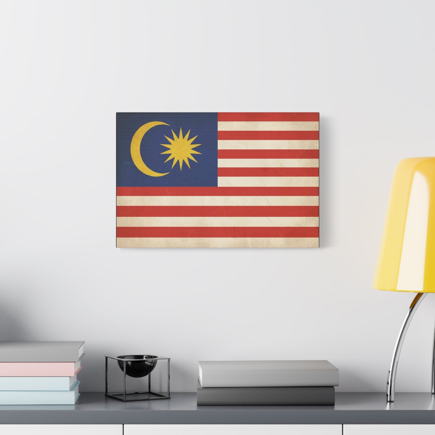 Malaysia Flag Canvas Wall Art - Vintage Malaysian Crescent And 14 Point Star Print - Patriotic Red White Blue Stripes - Cultural Heritage Decor - Living Room Office Wall Decor - Modern Farmhouse Style