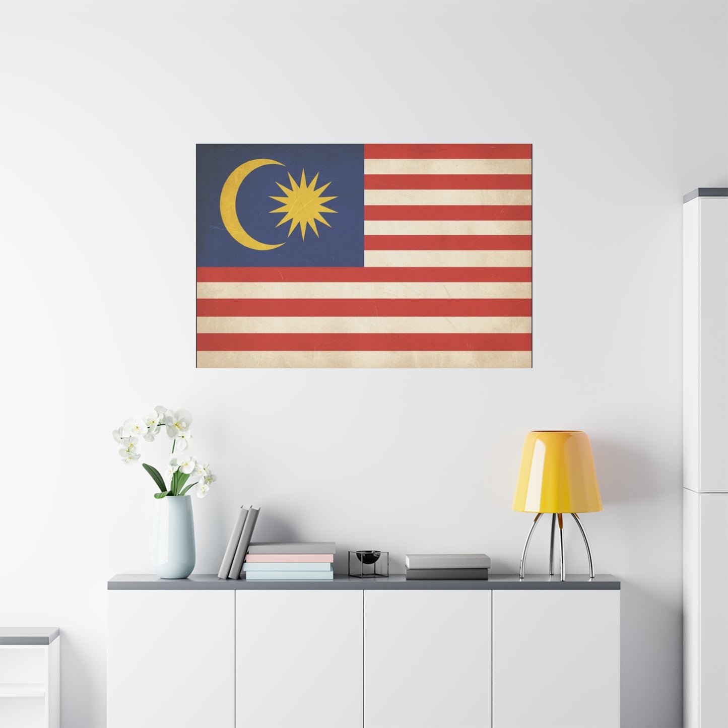 Malaysia Flag Canvas Wall Art - Vintage Malaysian Crescent And 14 Point Star Print - Patriotic Red White Blue Stripes - Cultural Heritage Decor - Living Room Office Wall Decor - Modern Farmhouse Style