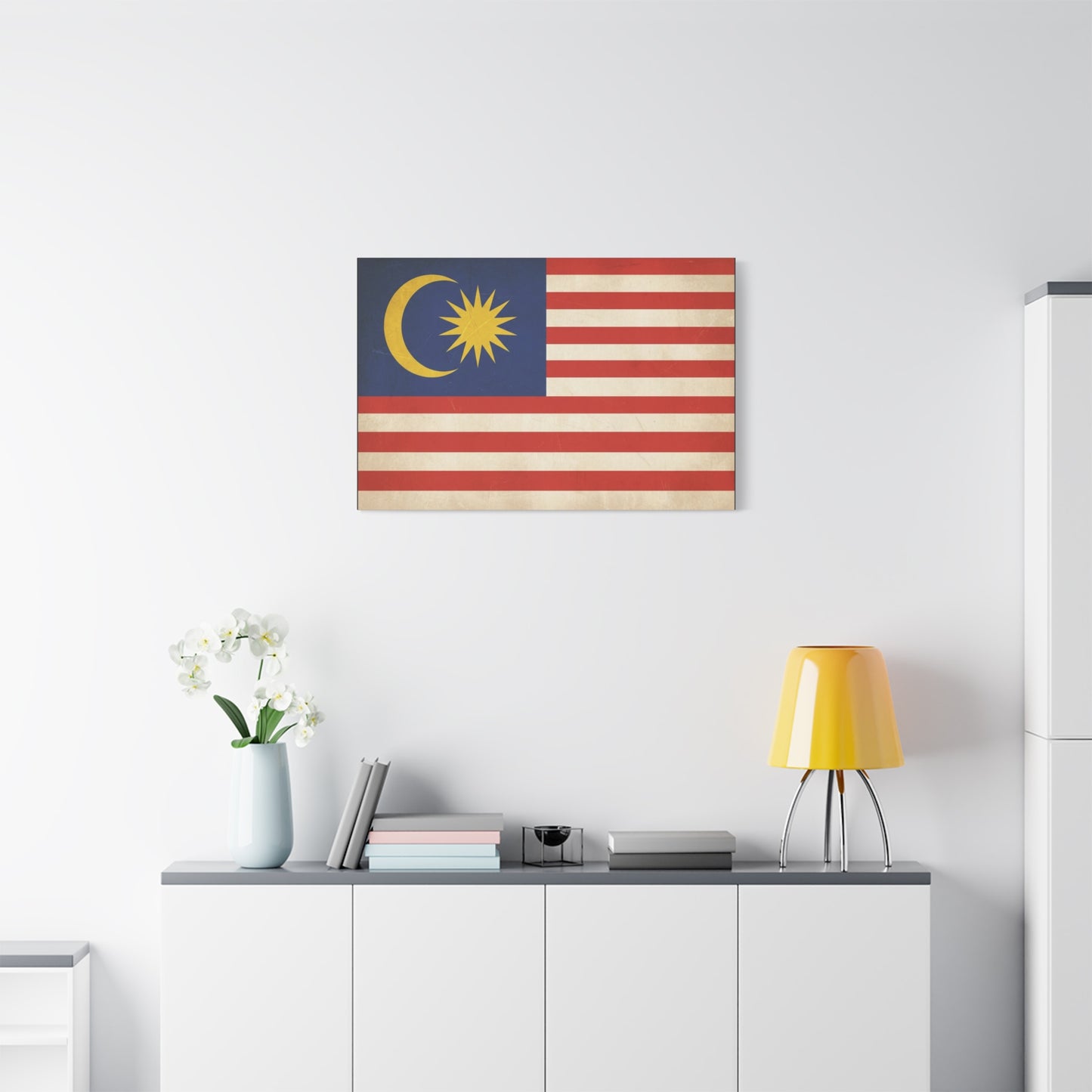 Malaysia Flag Canvas Wall Art - Vintage Malaysian Crescent And 14 Point Star Print - Patriotic Red White Blue Stripes - Cultural Heritage Decor - Living Room Office Wall Decor - Modern Farmhouse Style